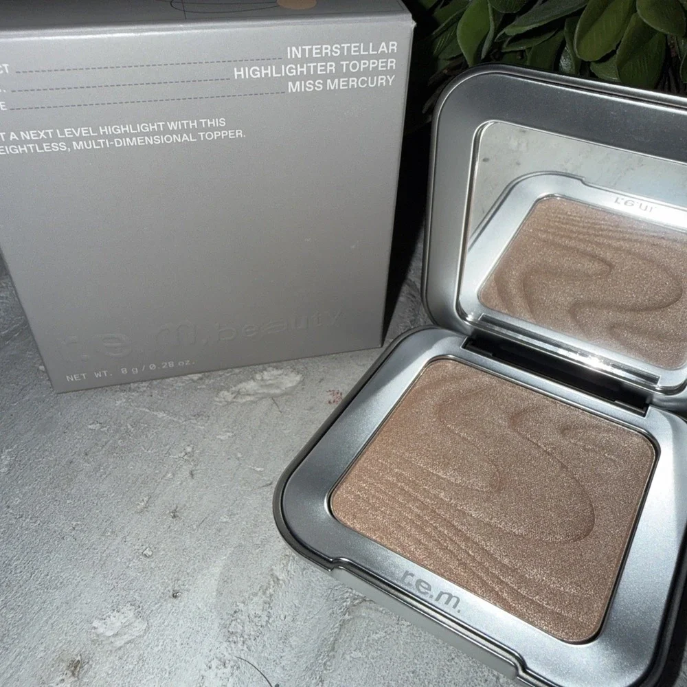 R.E.M. Beauty Interstellar Highlighter Topper Miss‎ Mercury Full Size REM NIB
